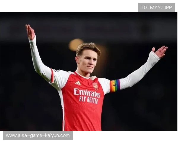 阿森纳靠中场连续控球调动局势,厄德高表现极其亮眼